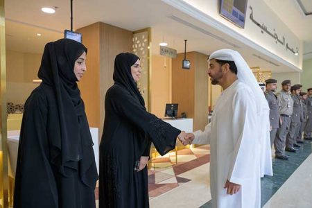 Hamdan bin Zayed visits Al Dhafra Customer Happiness Centre