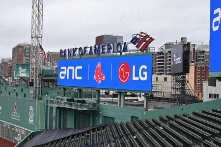 LG SUPPLIES MASSIVE COMMERCIAL DISPLAY SOLUTIONS TO BOSTON RED SOX BALLPARK