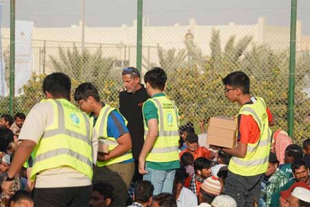 Hearts of Service: 1,500 Children Volunteers Join Hands for Ramadan Iftar Drive in Sajja Labour Park with Dr. Knee