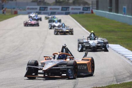 WEHRLEIN WINS MIAMI E-PRIX AFTER LATE PENALTIES THAT COST BOTH NEOM MCLAREN DRIVERS