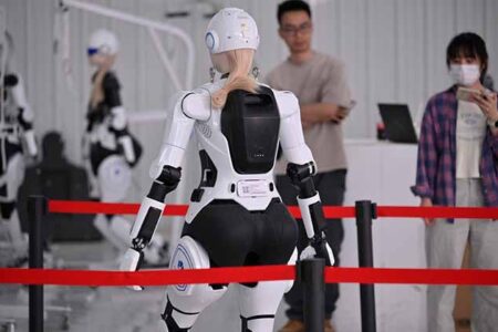 Automotive Brand EXEED Unveils AiMOGA Intelligent Robots and ES Performance Edition
